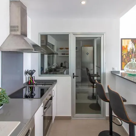 Apartment Stunning In With House Sea View *